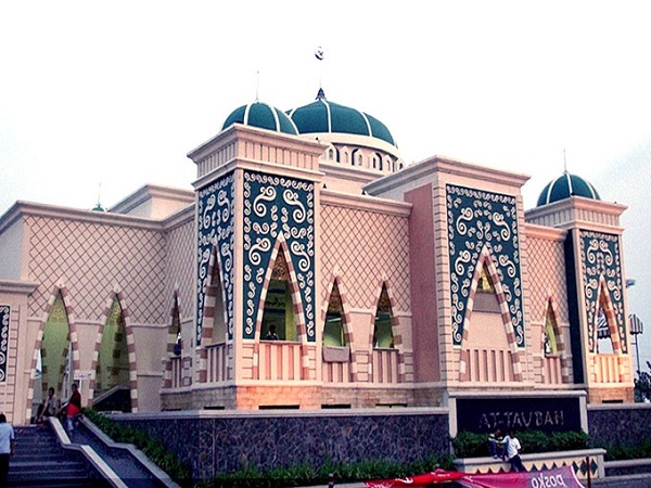 جاکارتا، شهری تاریخی و رویایی